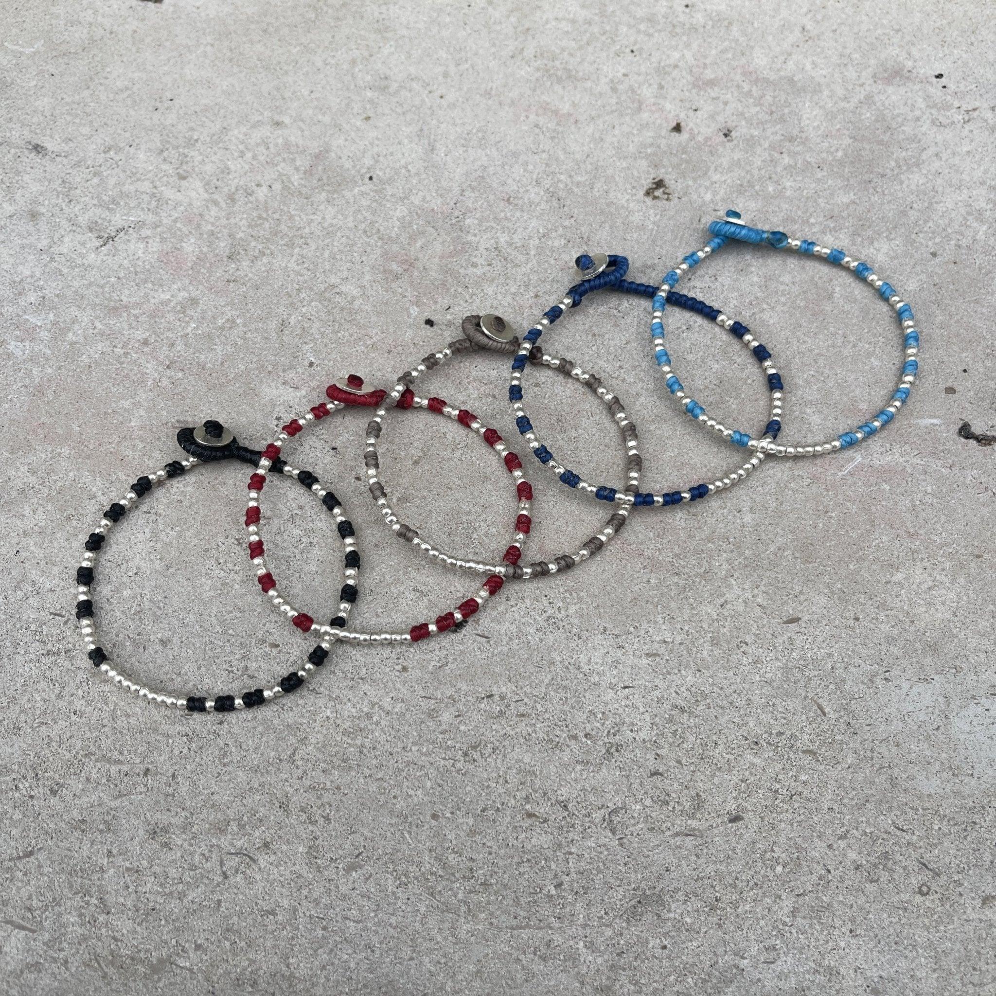 Knot Silver Beads Bracelet (Black) - Image 5